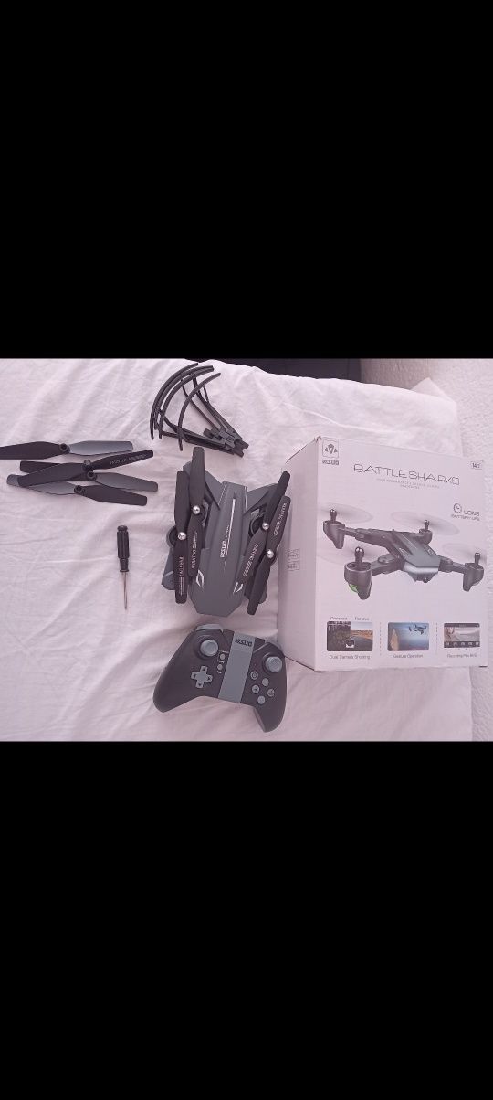 Дрон с камера VISUO Battle Sharks XS816