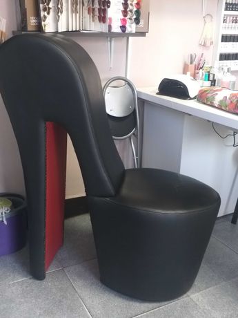 Стол с нестандартна форма