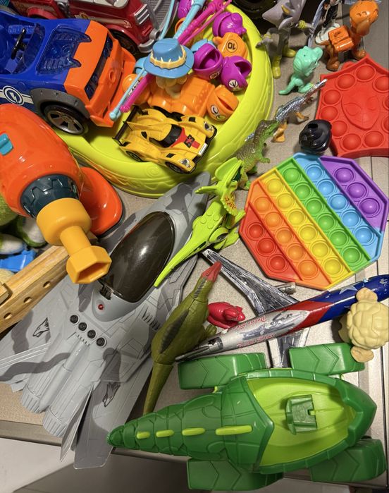 Lot 1 jucarii de copii