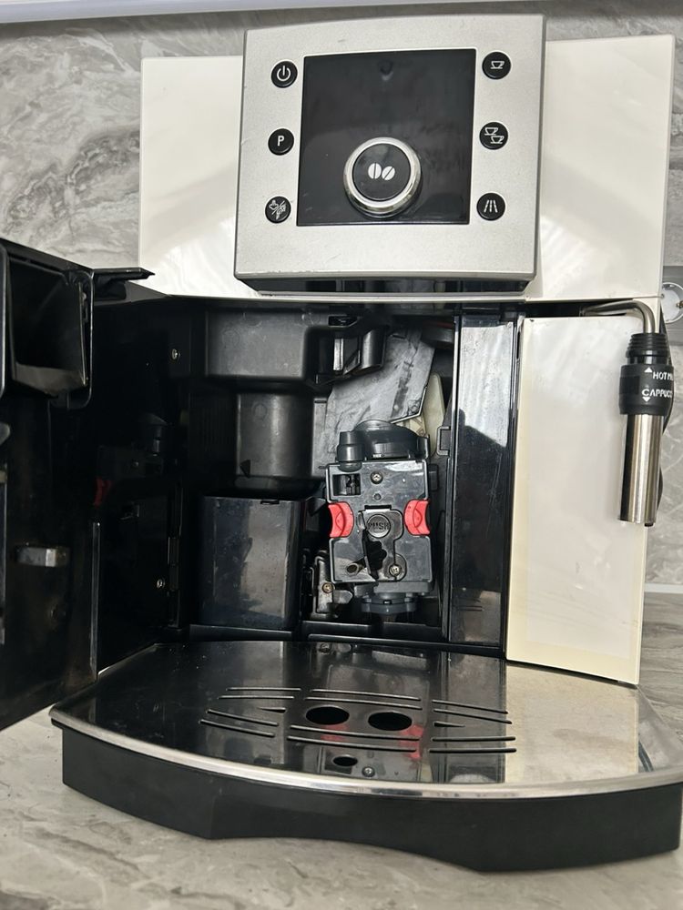 Кафе машина Delonghi Perfecta Plus