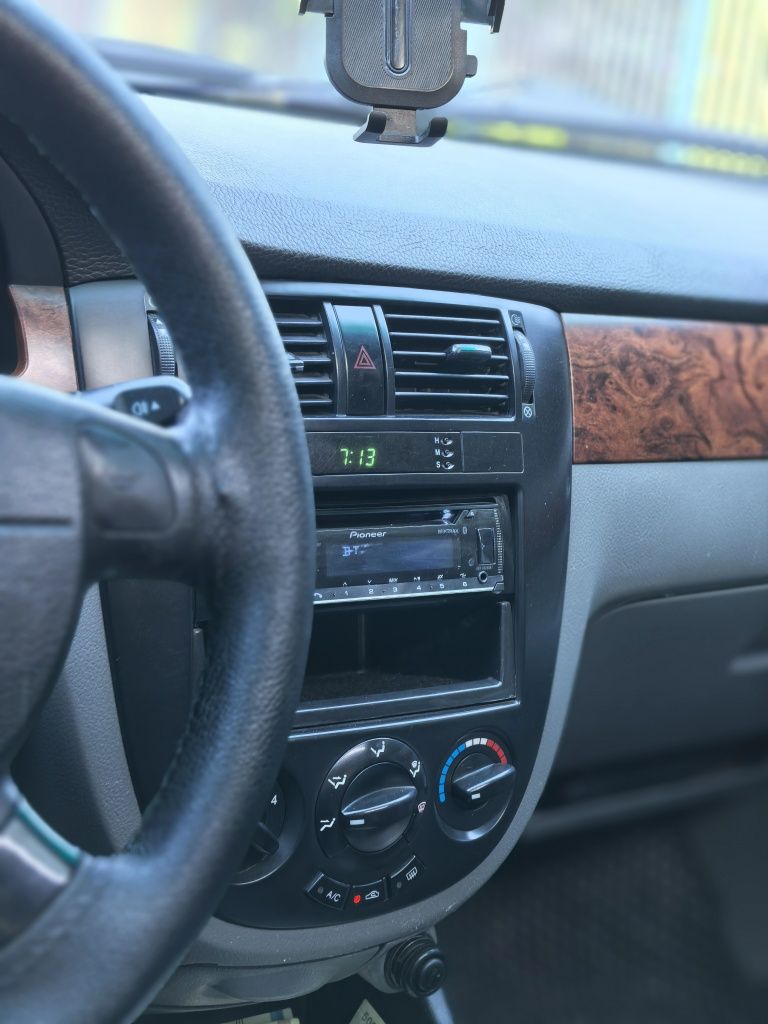 Lacetti 1.8 aftomat sotiladi