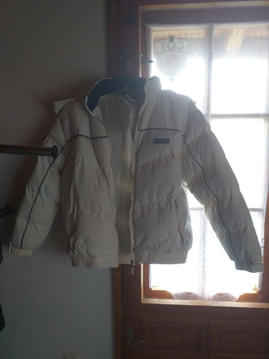 Запазени като нови зимни и дънкови якета на ниски цени