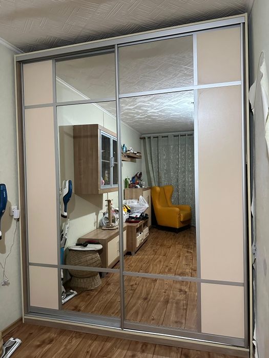 Продам шкаф купе