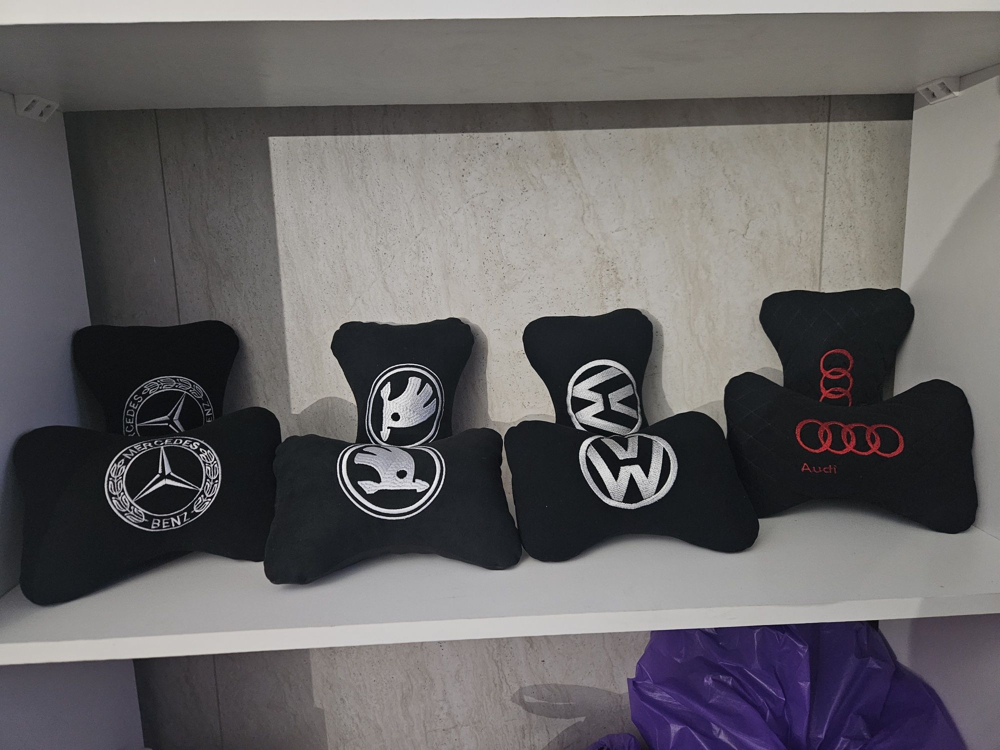Pernute auto .din alcantara cu sau fară logo