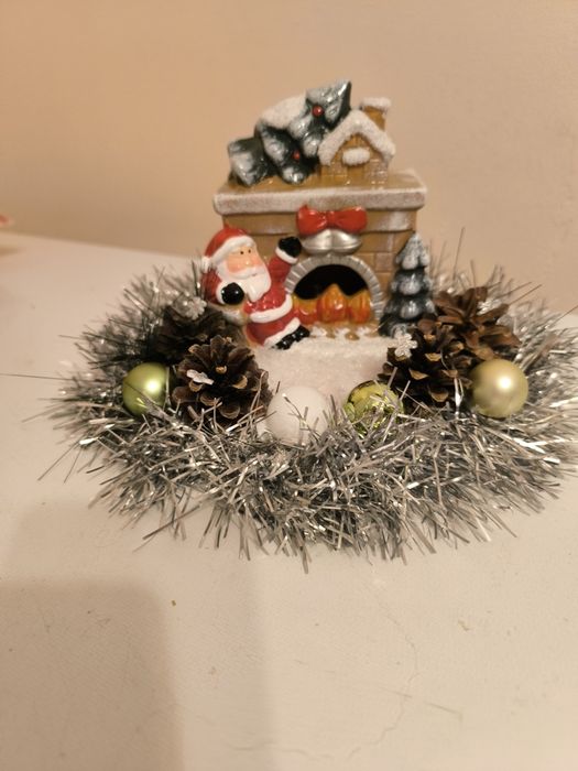 Коледни сувенири и свещници