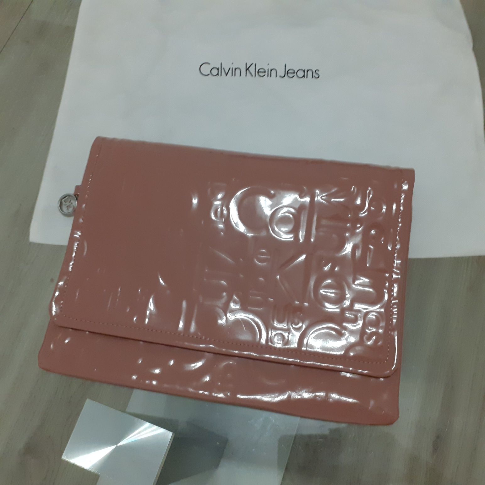 Чанта Prada,Calvin  Klein ,Armani Exchange