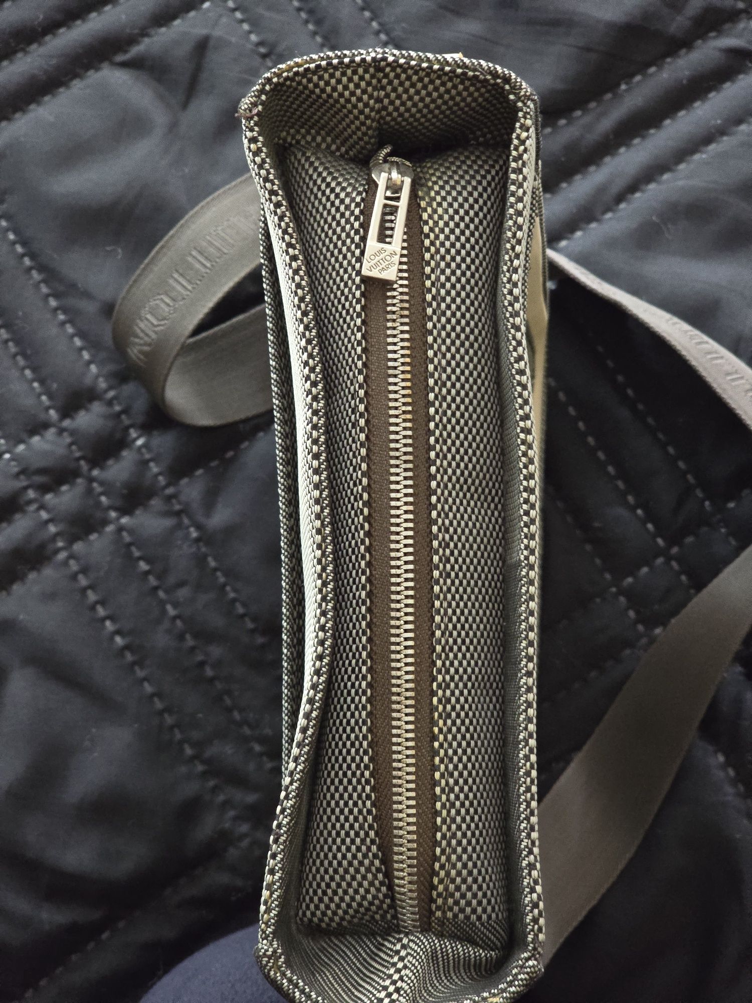 Louis Vuitton Paris чанта през рамо