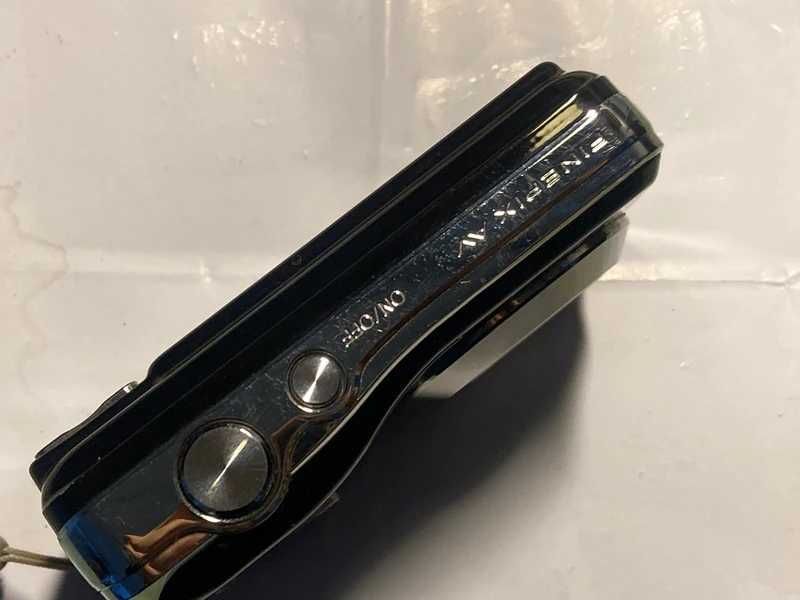 Aparat foto digital vintage 'Fujifilm FinePix AV110 12mpx