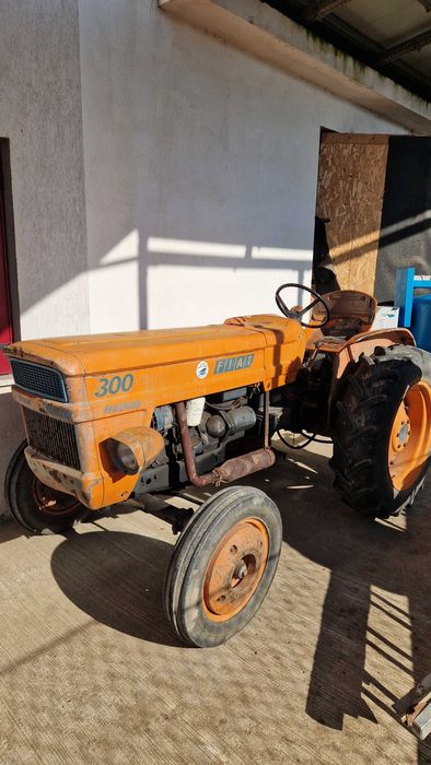 Tractor Fiat 300
