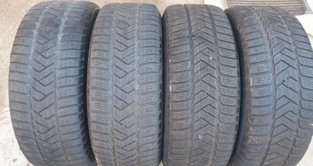 Jante Aliaj Originale Audi 235.55.17 M+S IARNĂ Et.25 7J 5x112 Butuc 66