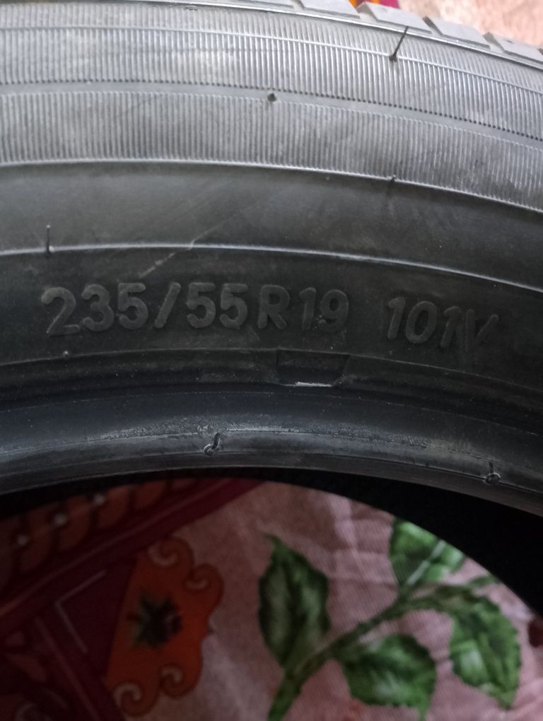 Продам шины 235/55 R19 TOYO A39