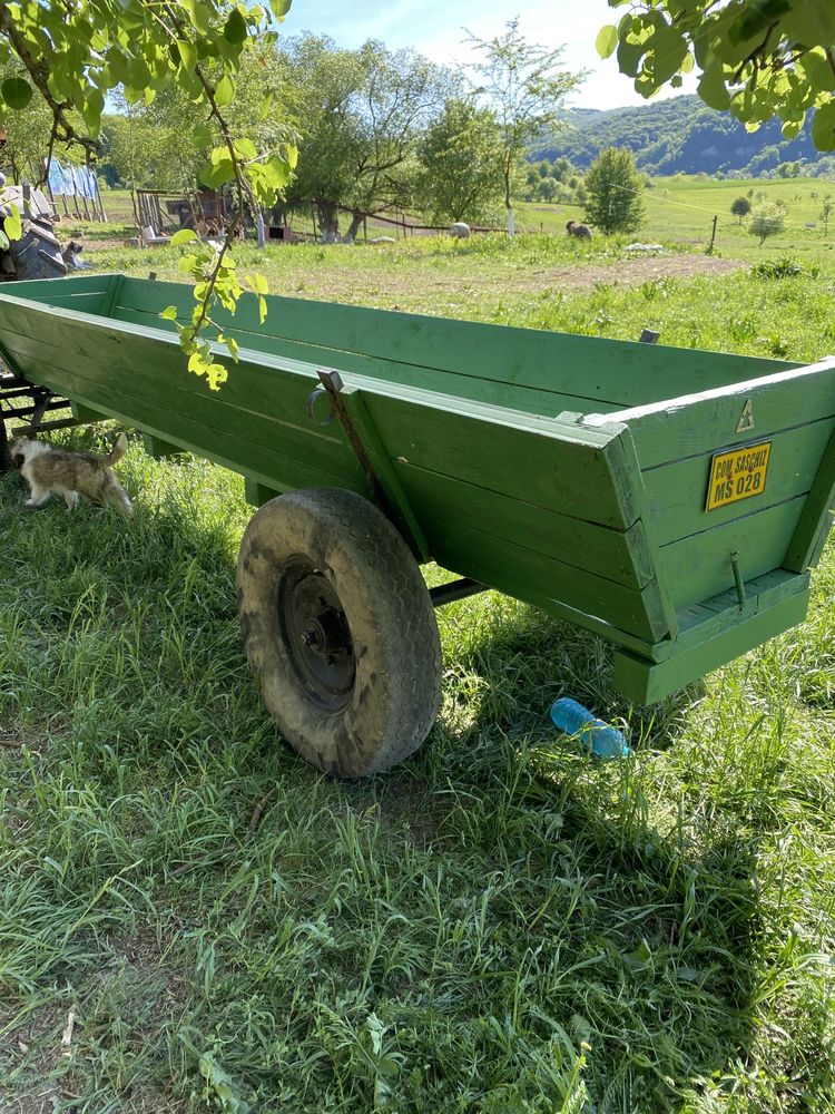 Vând faiton/căruță după tractor