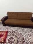 Divan sotiladi ……