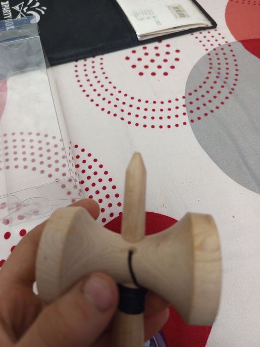 Vând O kendama space 3 purple