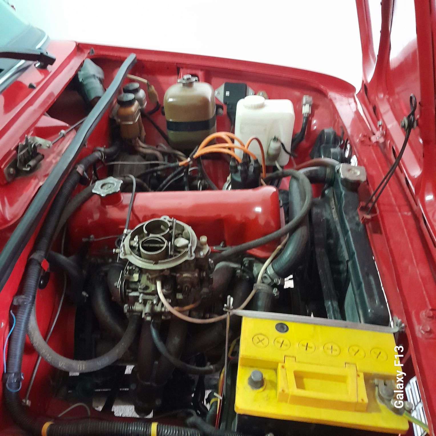 Vaz 2101 sotiladi