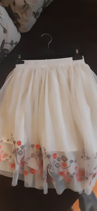 Fuste in stare foarte buna