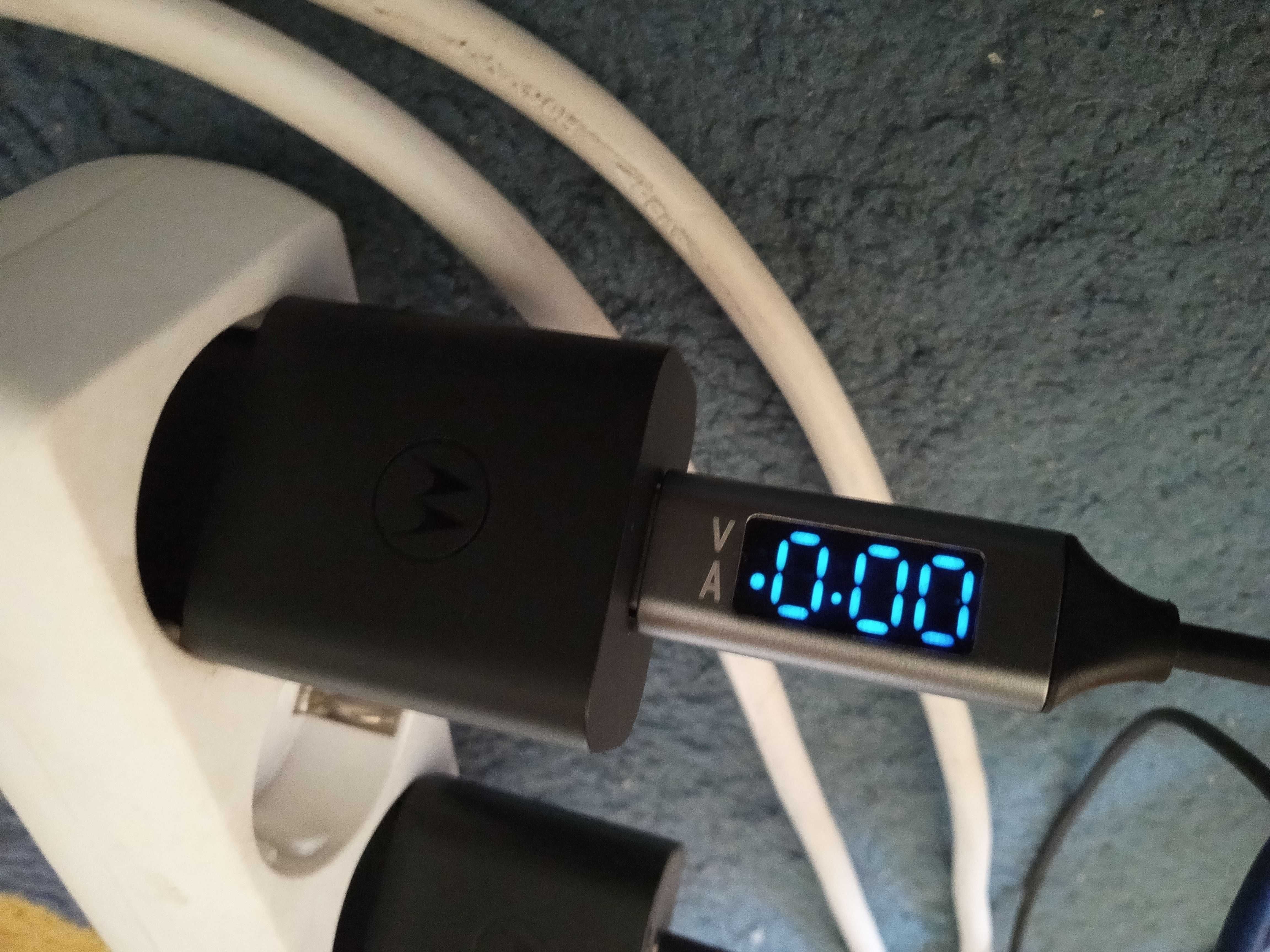 Cablu incarcare telefon Android iPhone masurare wattmetru ampermetru