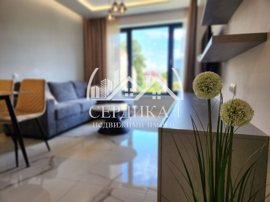 Дава се под наем Двустаен апартамент в София, Център - 60 кв.м за 870 € - Снимка #3