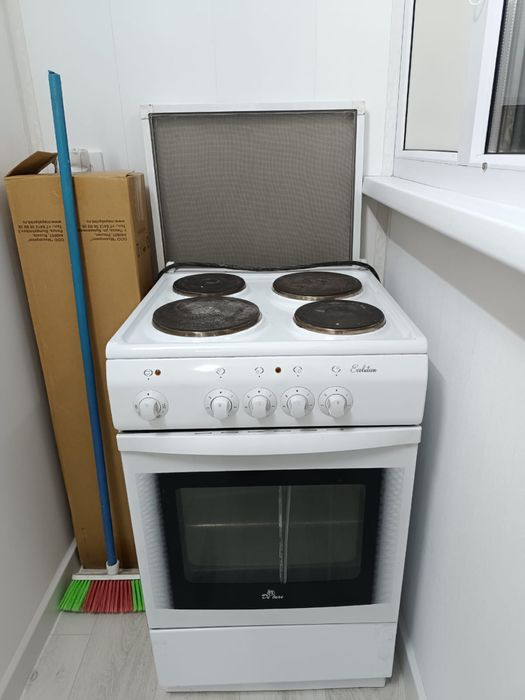 Продаю электрическую плиту