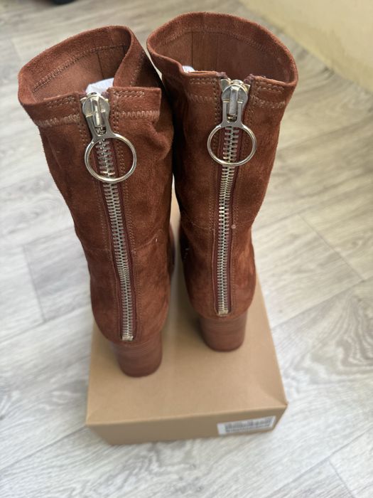 Дамски боти естествен велур H & M