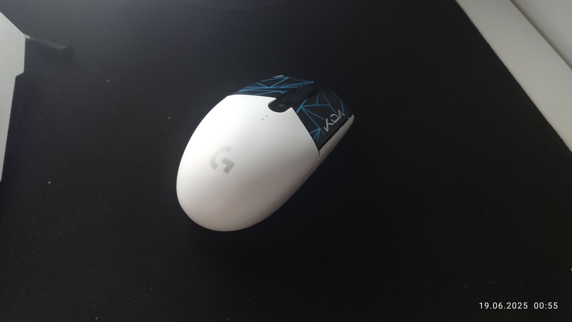 Продам игровую мышь Logitech g304
