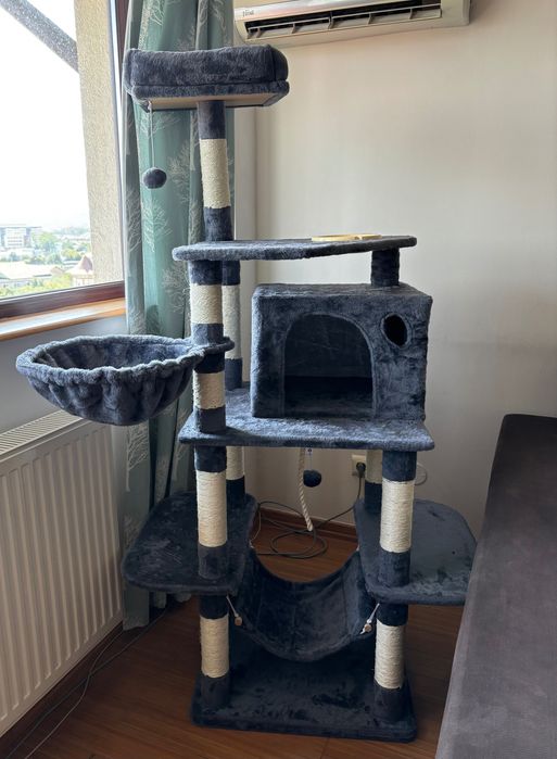 Ansamblu de joaca pentru pisici