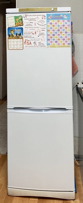 Холодильник Indesit б/у, в хорошем состоянии