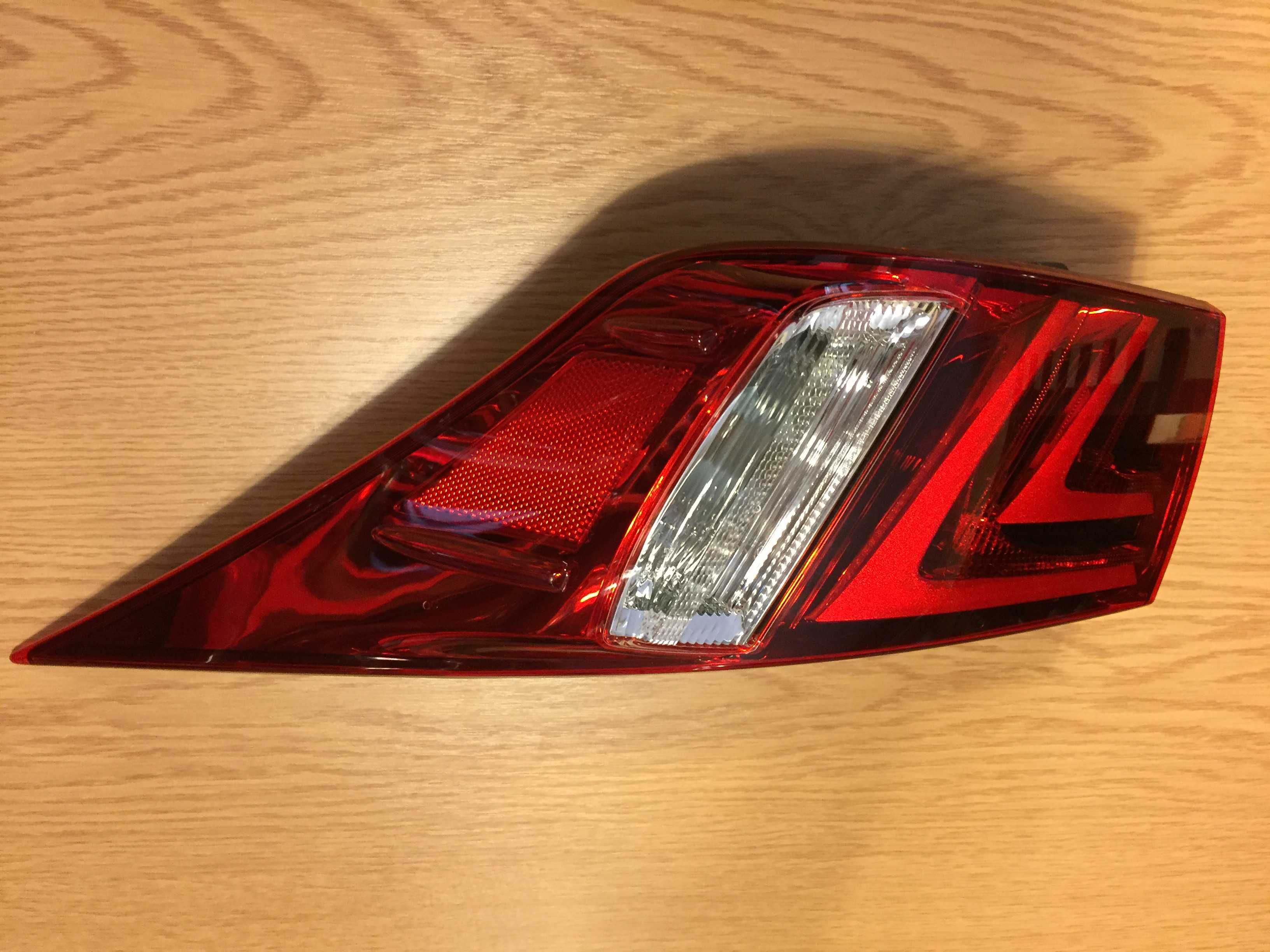 Фара, фонарь на Lexus IS 250, 300H, 350; кузов 2013г.-2016г.