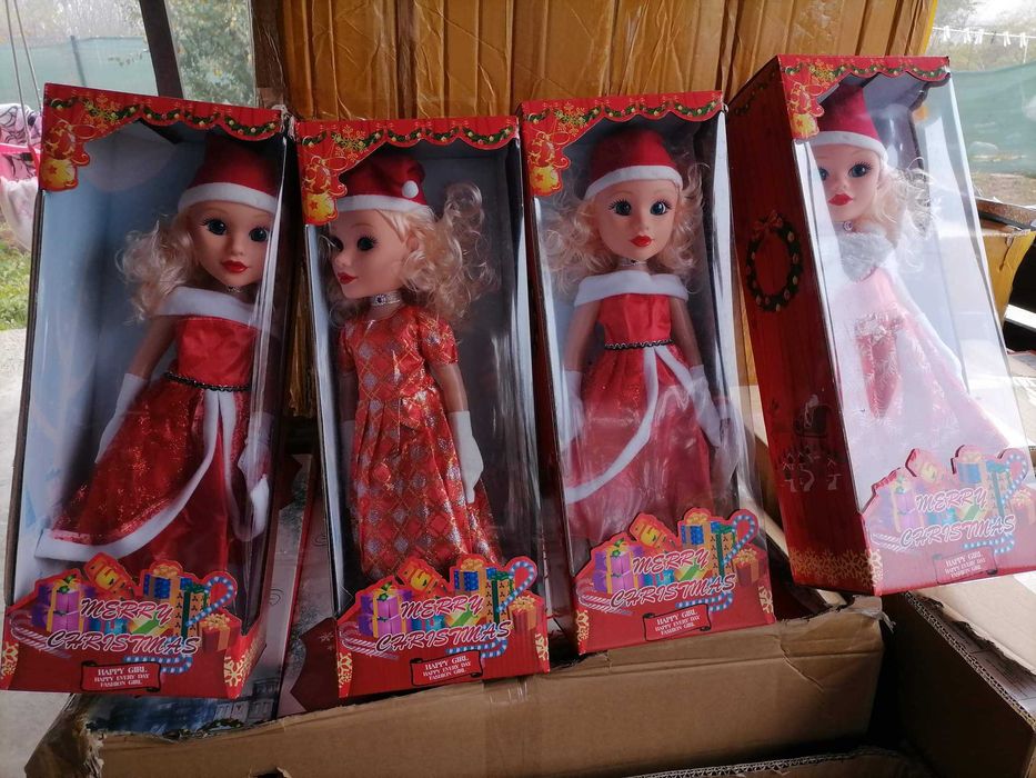 Păpușă cântă 17 colinde in limba romana transport gratuit