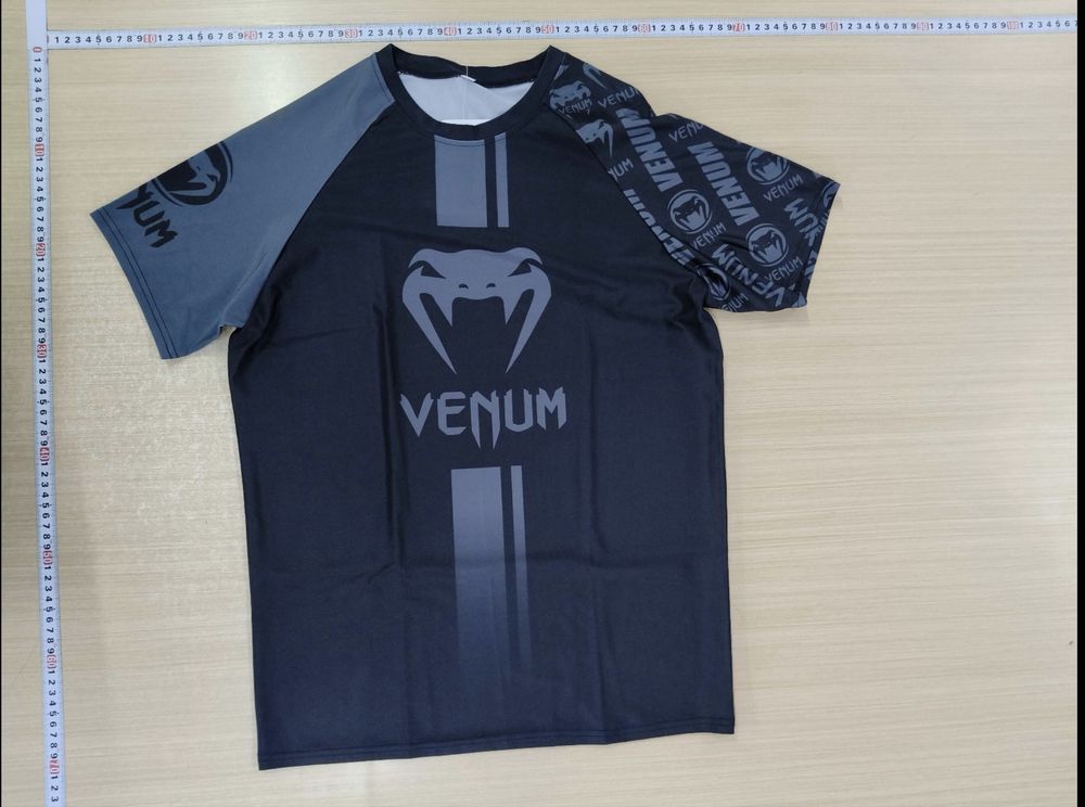 Venum -тениски за бойни спортове/rashguard