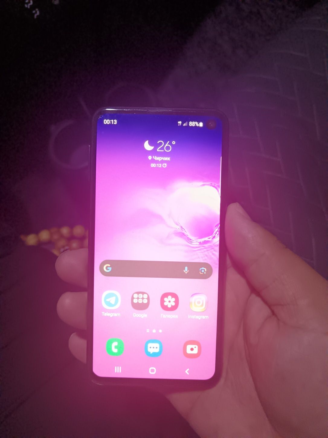 Samsung s10e 6/128 сотилади