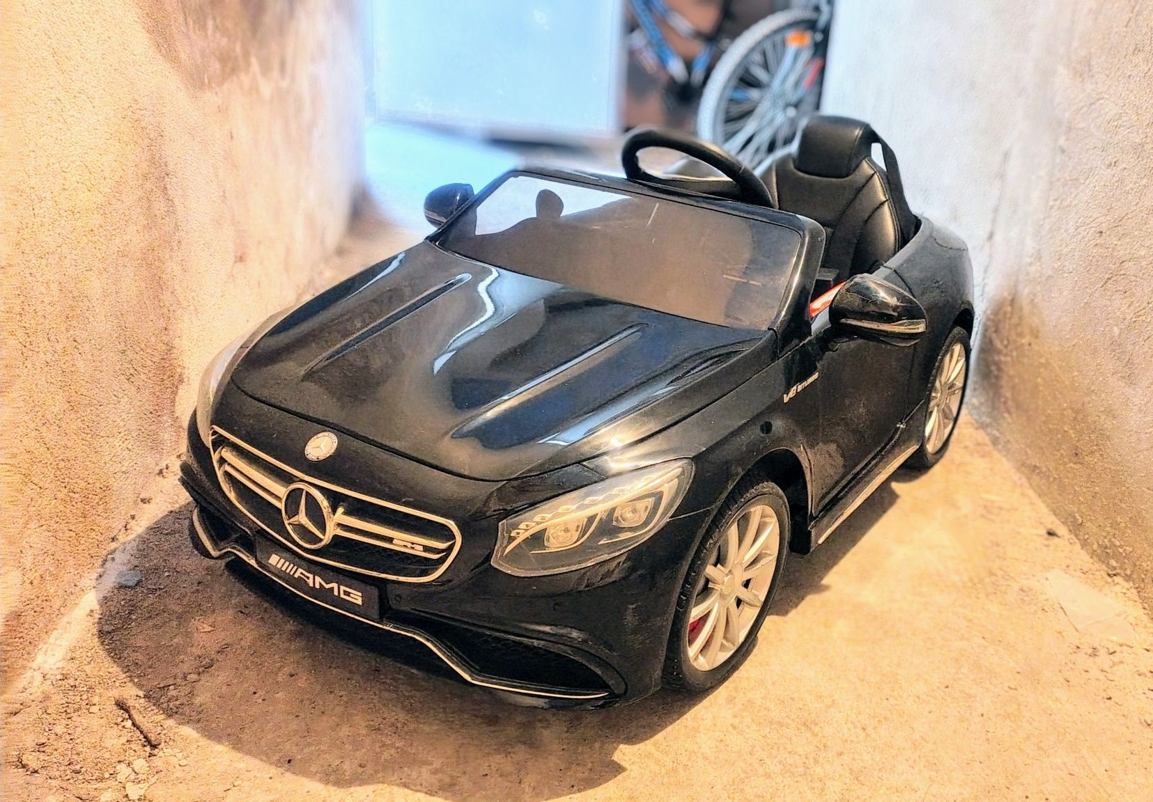 Акумулаторна кола Мерцедес AMG, перфектно състояние, 200 лв