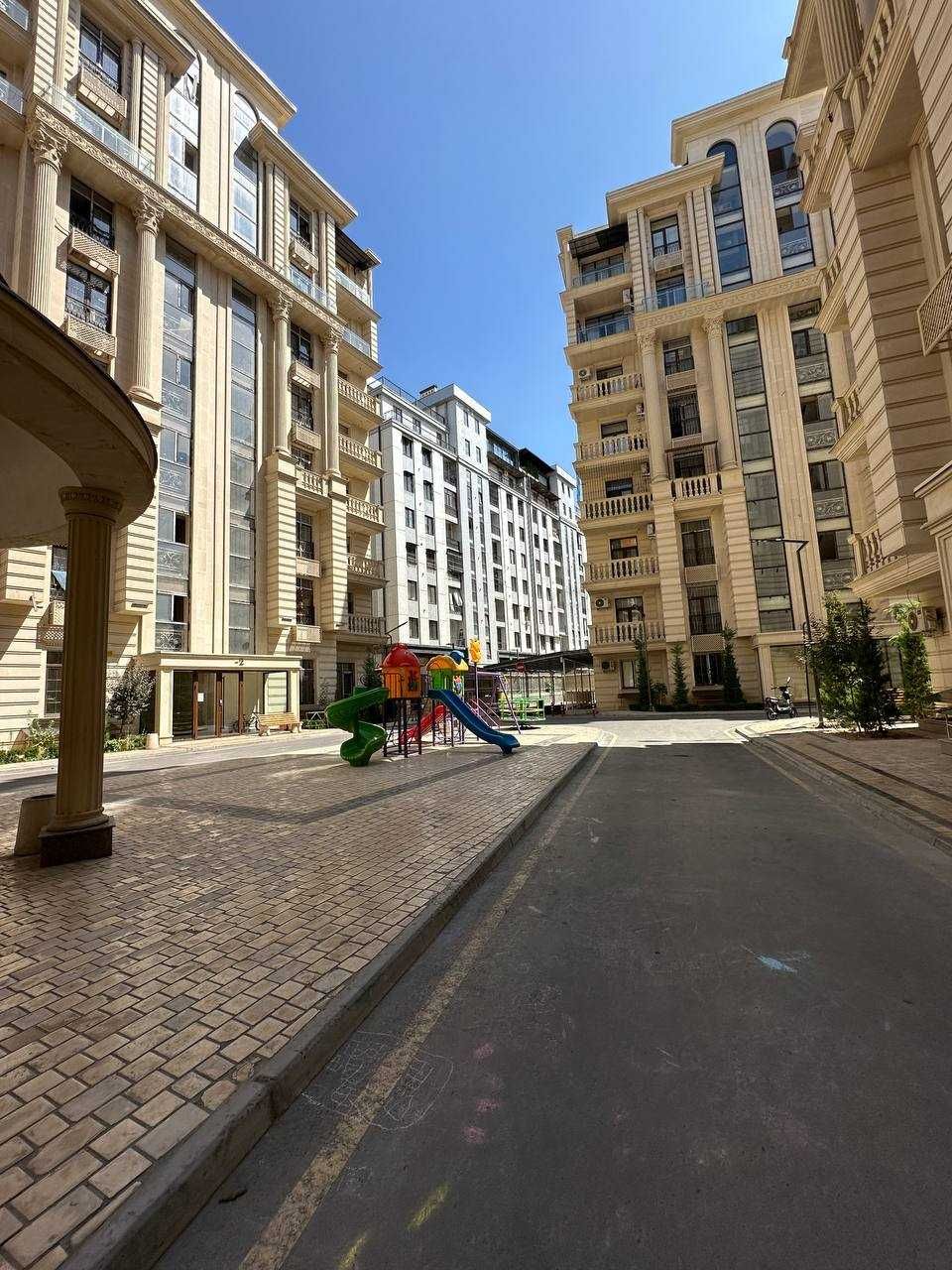 Продается 3-х комнатная квартира в ЖК Oq Saroy