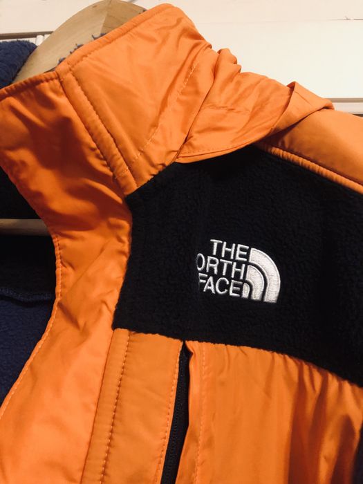 geaca The North Face, 10 ani