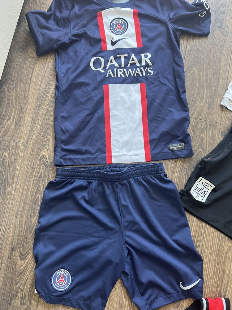 Детски екипи Nike PSG HM Neymar размери S и М 128-137 и 137-147