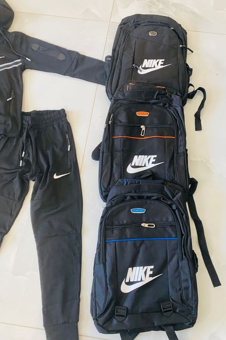 Trening Nike 8-16 ani