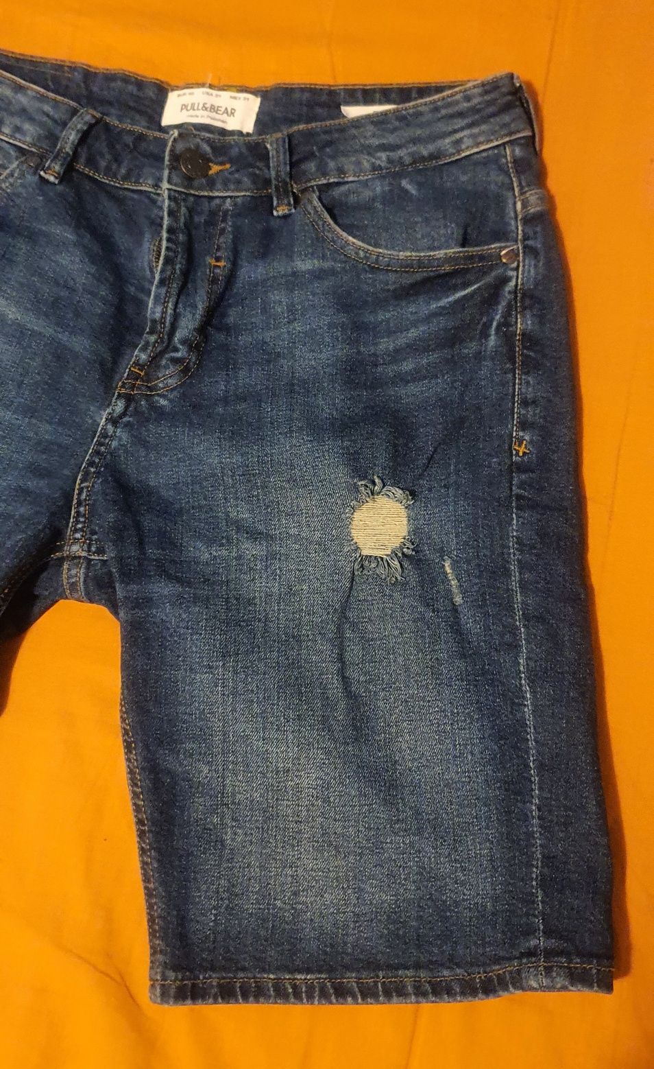 Pantaloni scurti Pull& Bear masura 31/M