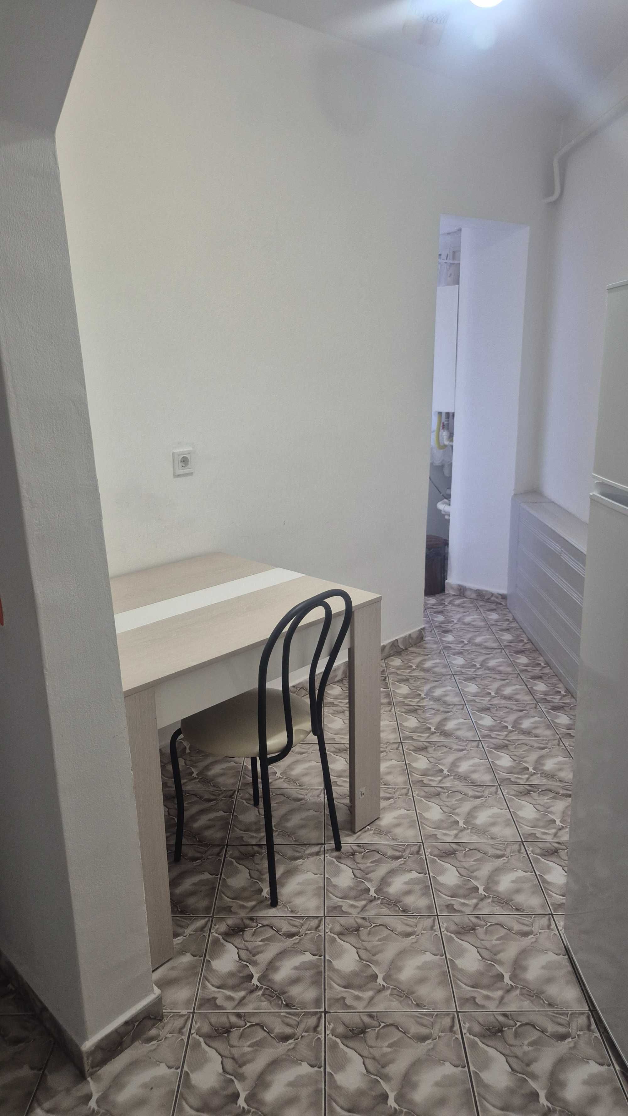 Inchiriez apartament cu o camera