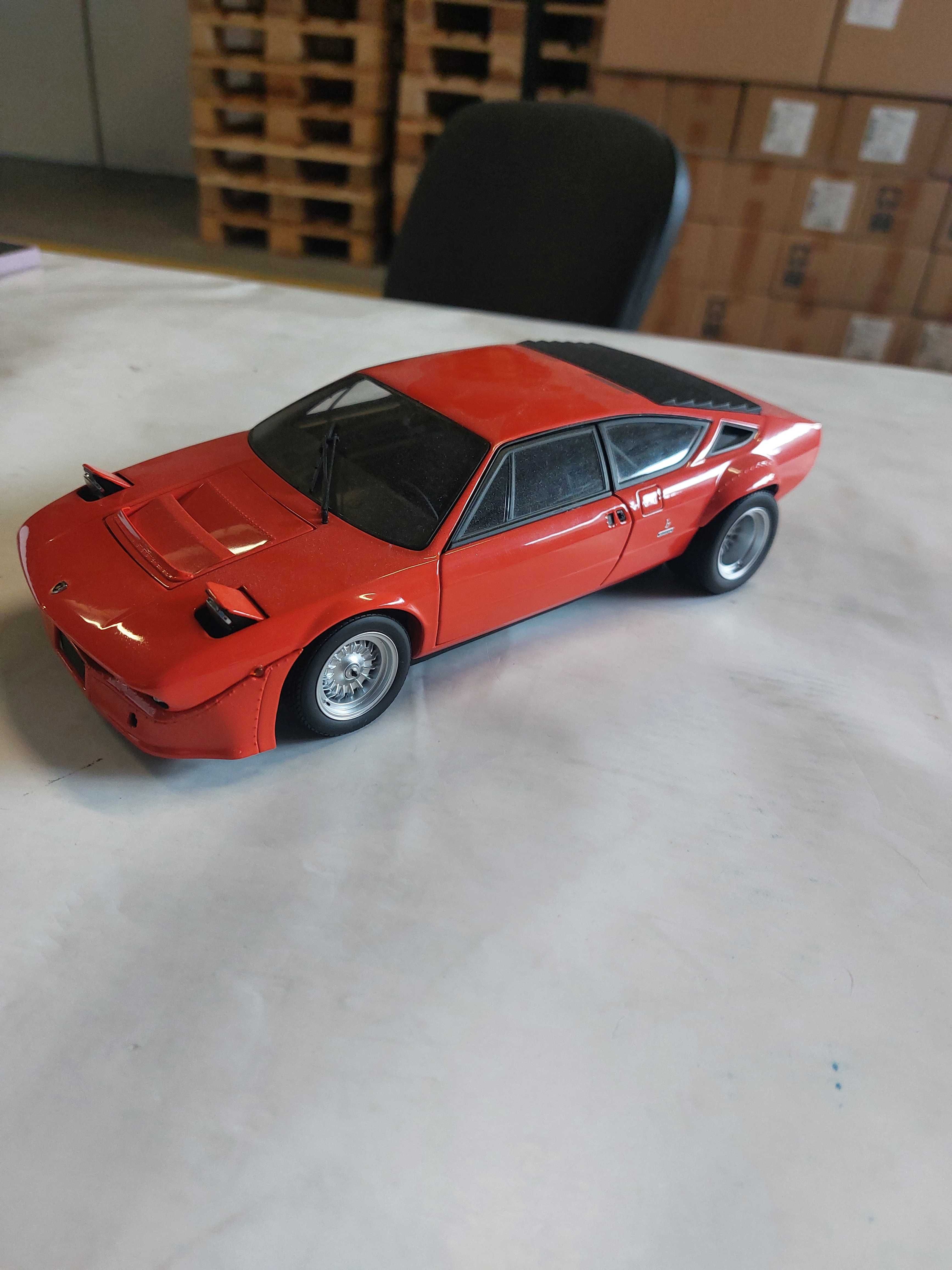 Kyosho Lamborghini Urraco Rally 1/18