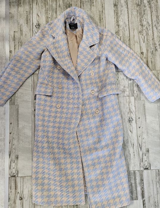 Чисто ново палто