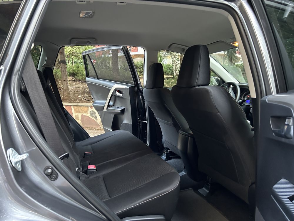 Toyota Rav4 2.0 D-4D, 4x4 , 124 к.с.,09. 2014 г, Пълна серв. история !