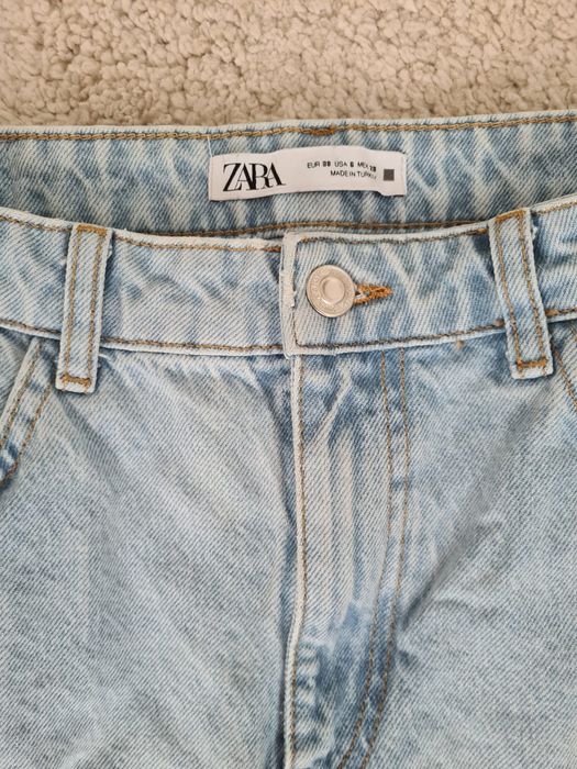 Blugi       Zara