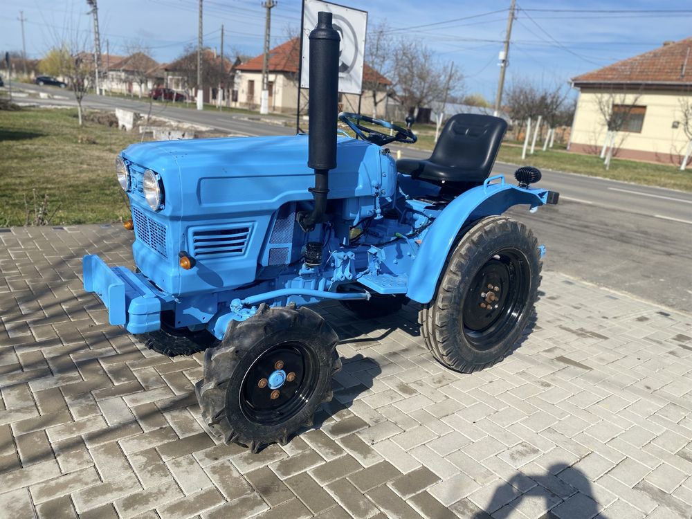 Hinomoto e150d 4x4