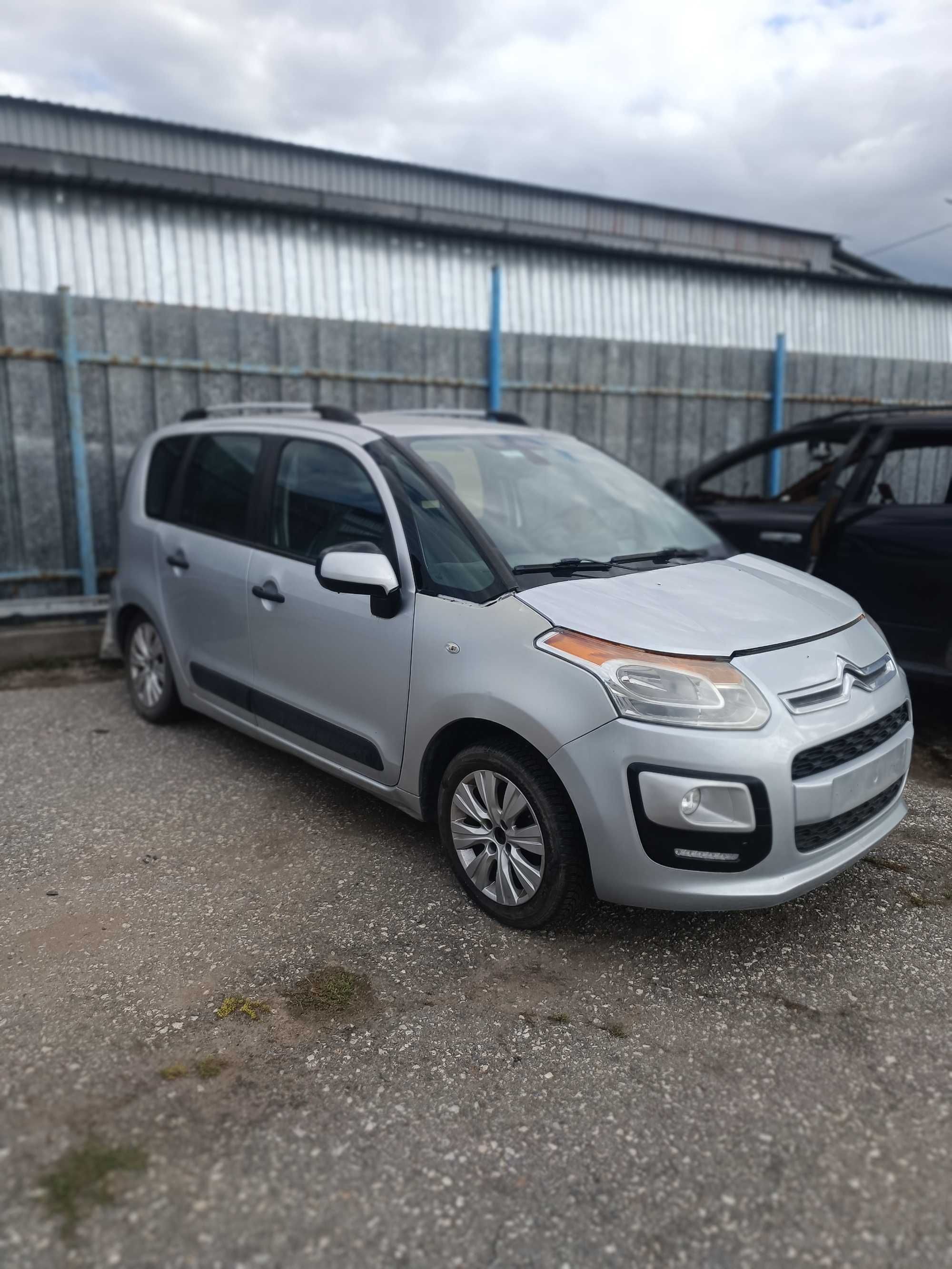 citroen c3 picasso 1.6 HDI на части