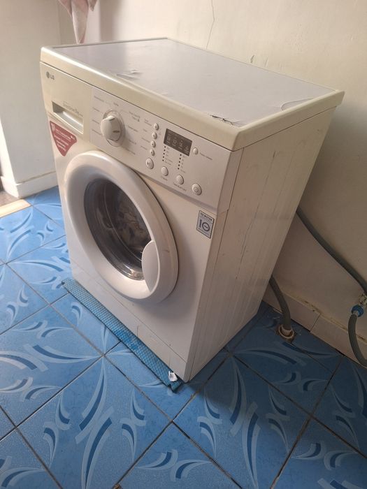 Lg kirmoshina b/u sotiladi