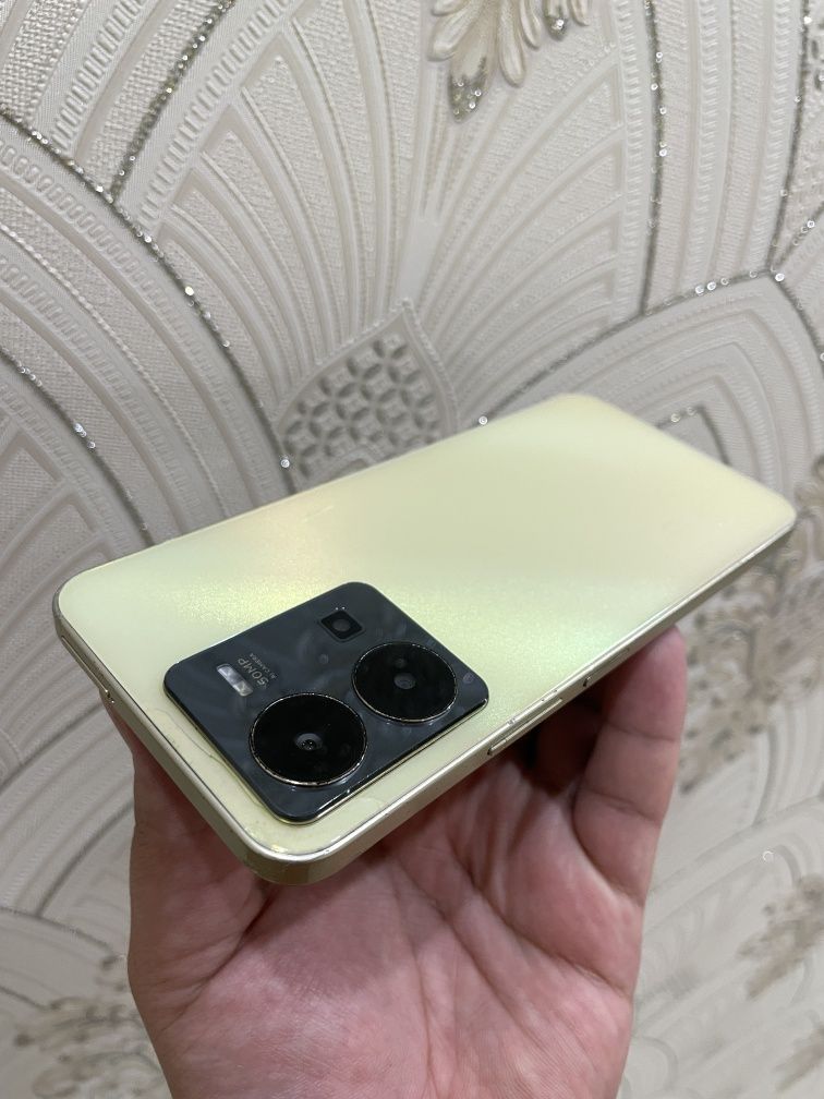 Vivo Y35 Yaxshi holatda 4+4/64gb
