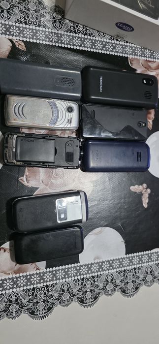 Nokia 515.2 Nokia 6151 Samsung SGH-F200