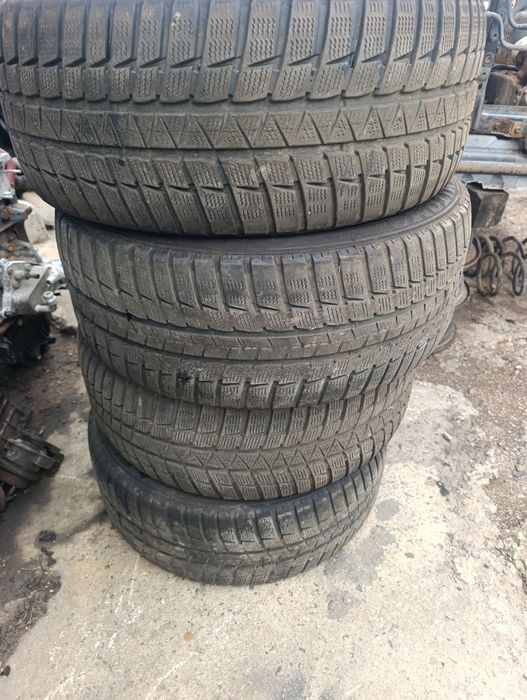 Продавам зимни гуми 225/50/17