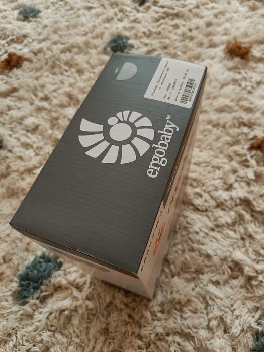Ergobaby Easy Snug вложка за новородено