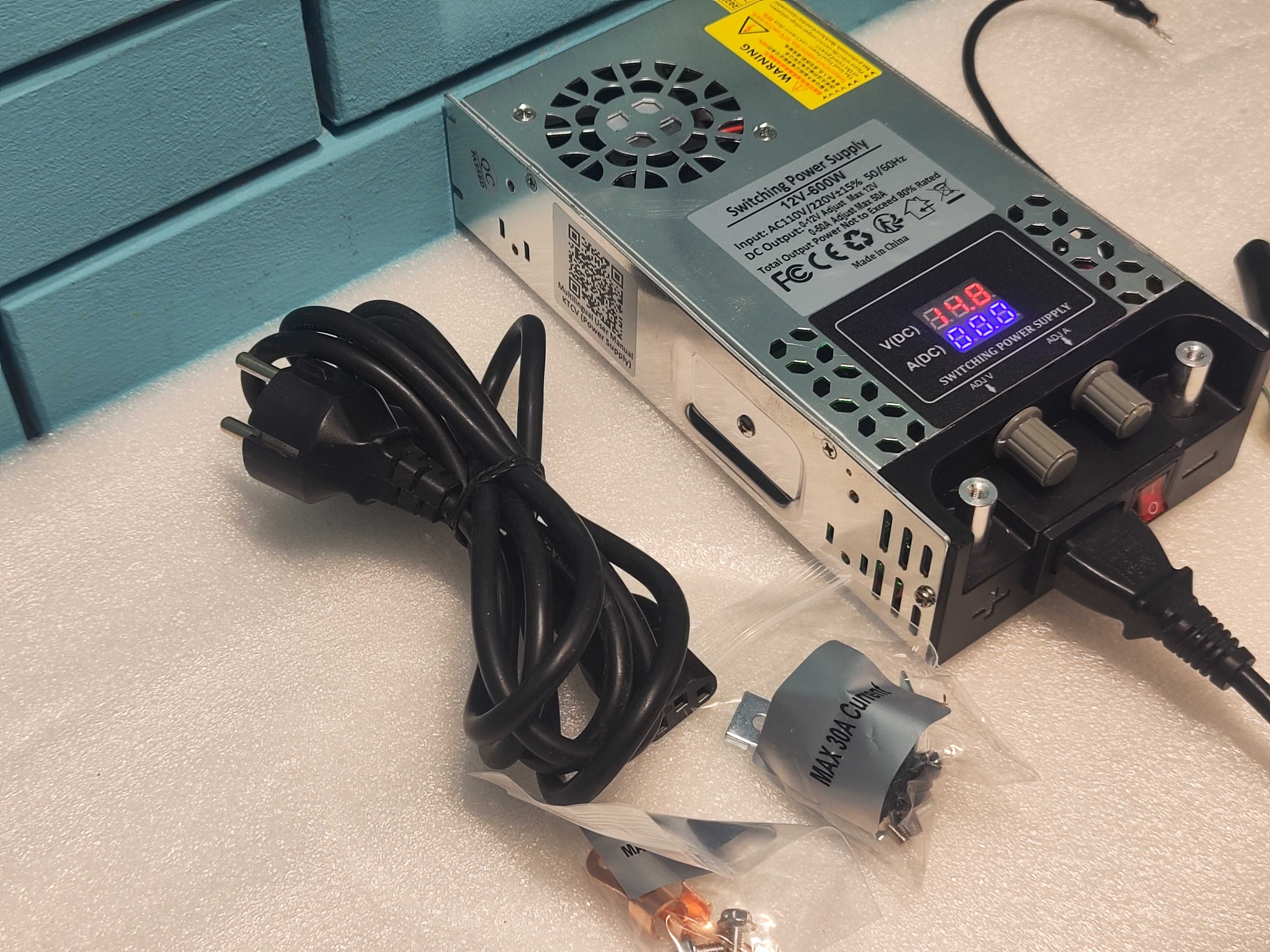 Регулируем захранващ блок DC 0-12V 600W с LED дисплей